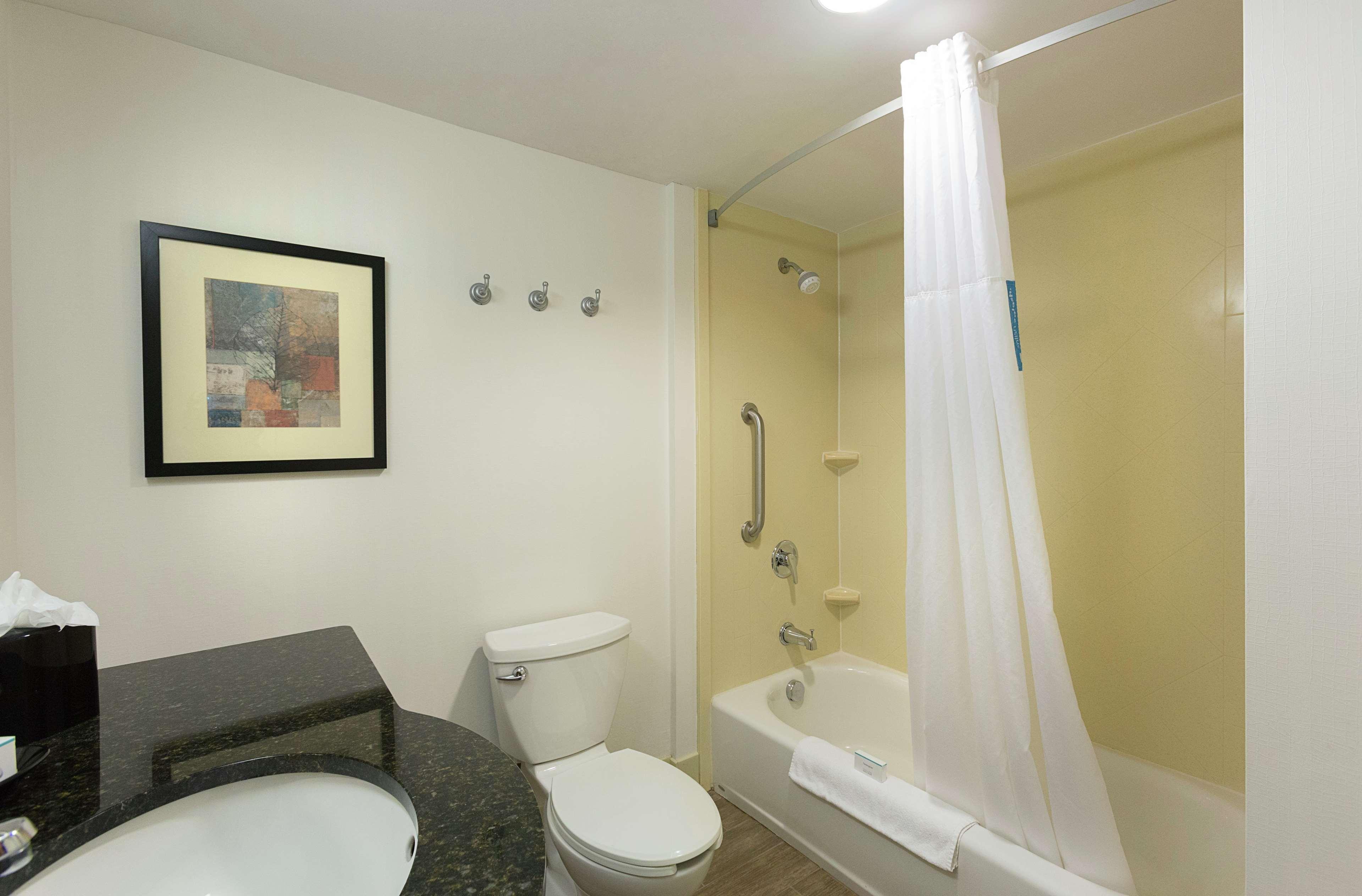 Hampton Inn Belmont At Montcross Exterior foto